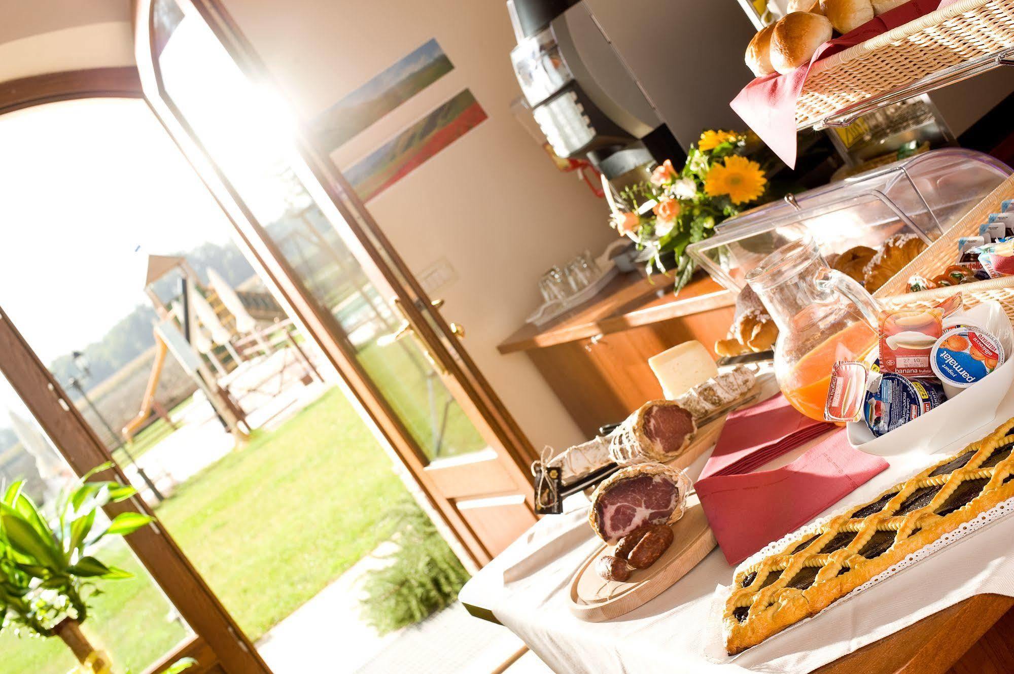 Agriturismo Le Rondini Di Francesco Di Assisi Cannara Zewnętrze zdjęcie